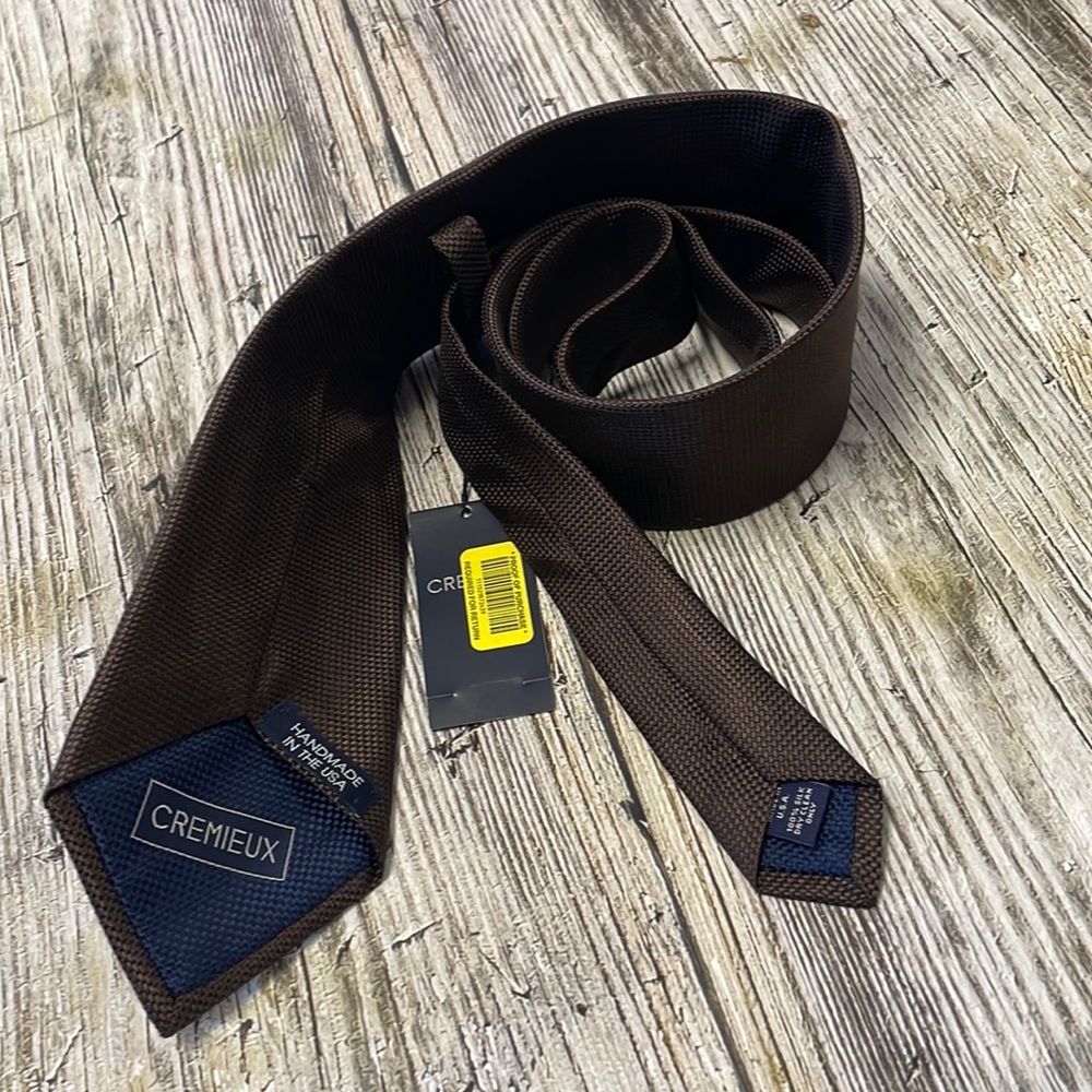 DANIEL CREMIEUX 💫NWT💫brown tie💫